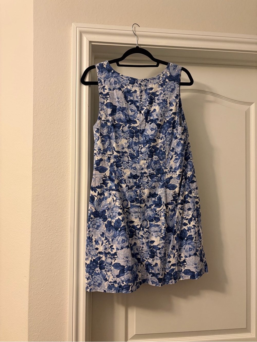 Abercrombie & Fitch Blue and White Floral Mini Dress - Picture 6 of 7